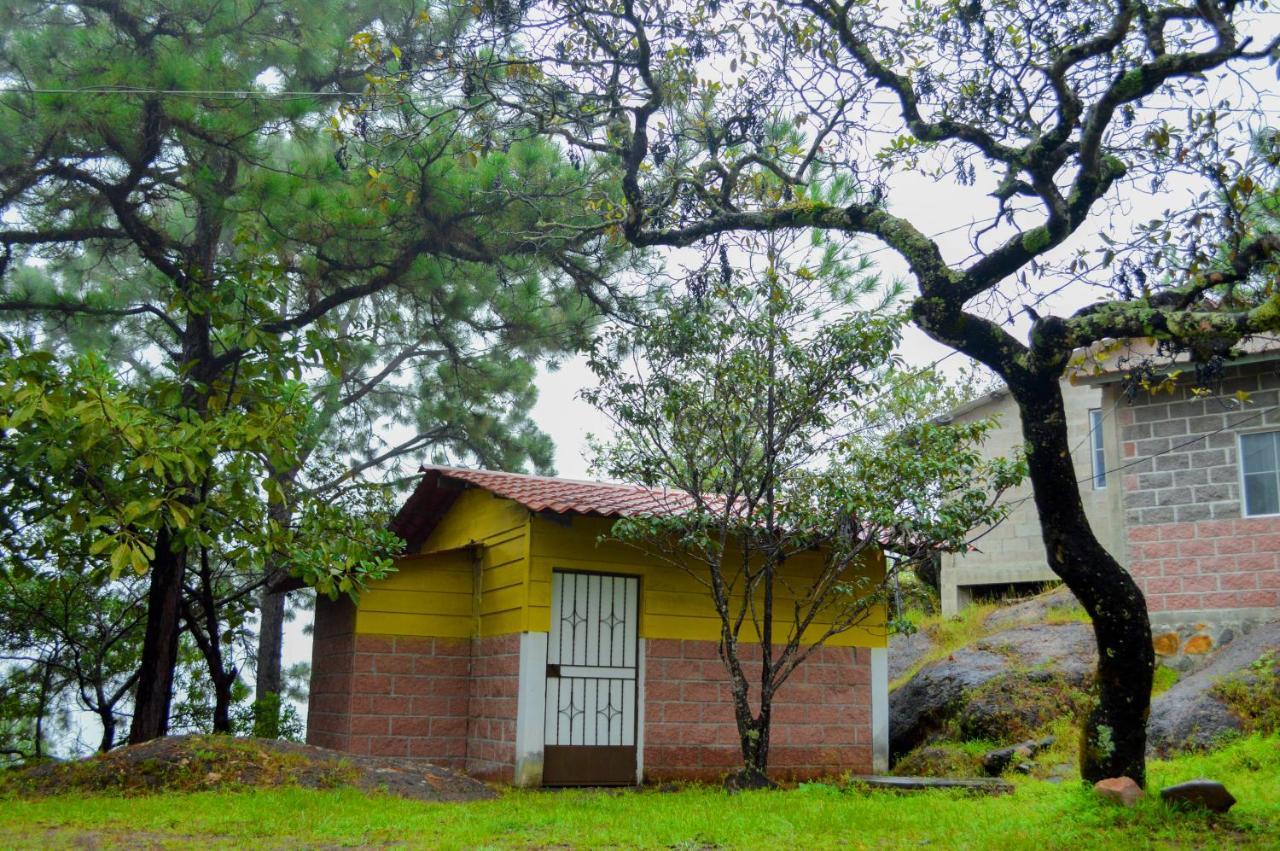 Hotel Y Restaurante Las Margaritas Perquín Quarto foto