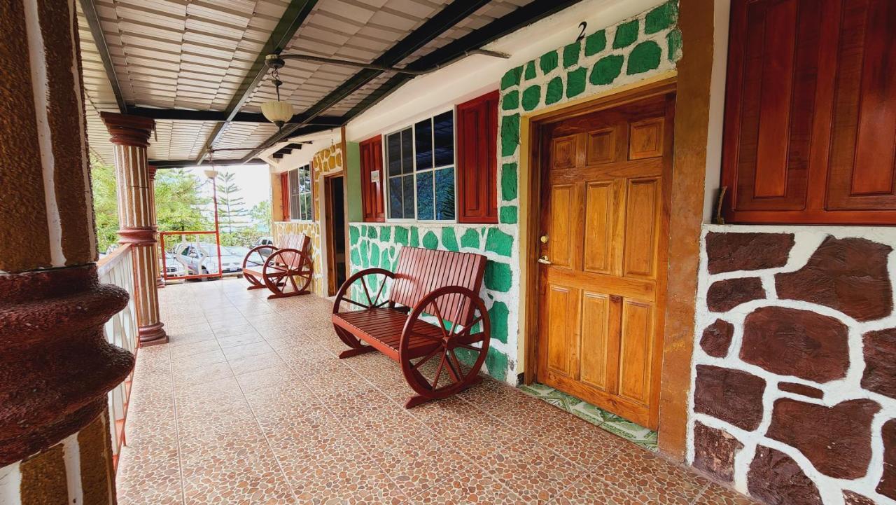 Hotel Y Restaurante Las Margaritas Perquín Exterior foto