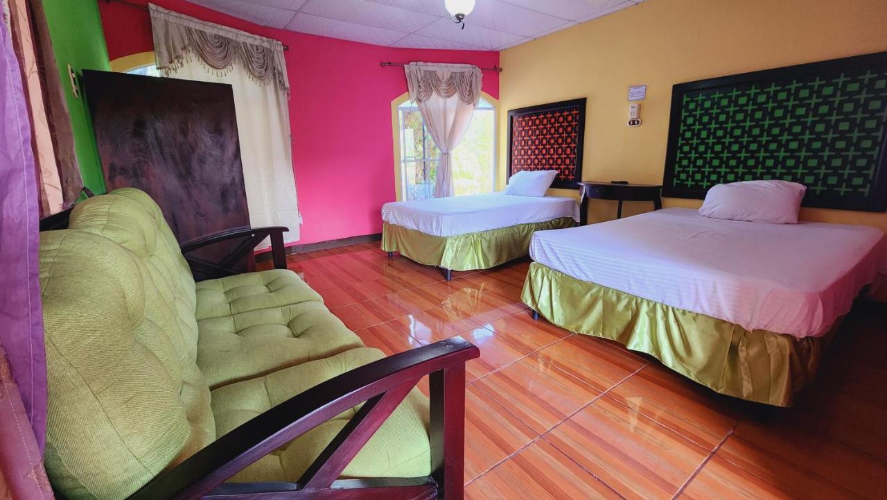 Hotel Y Restaurante Las Margaritas Perquín Quarto foto